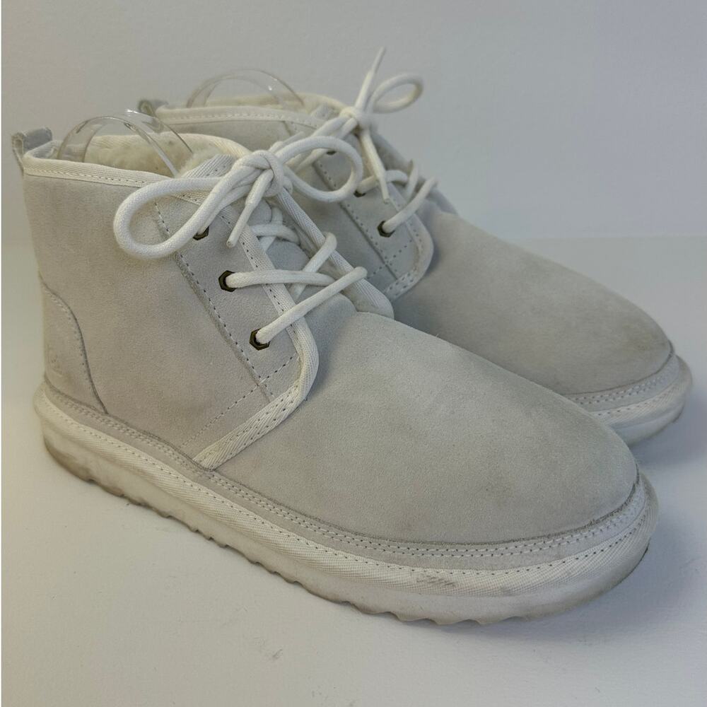 UGG Neumel White Suede Boot Youth Sz 6 / 38